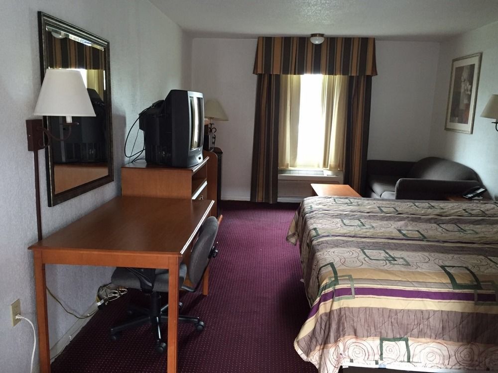 Econo Lodge Franklin Exteriör bild